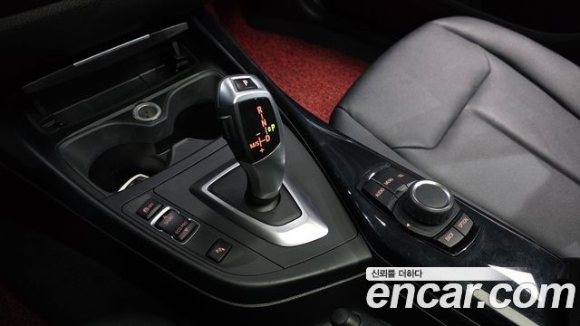 BMW 1-Series 2014 — photo 9