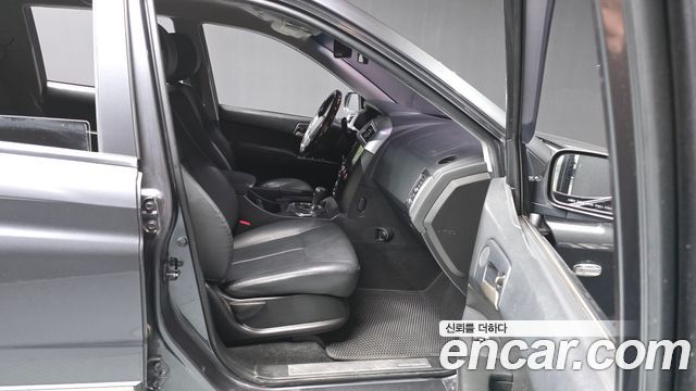 KG Mobility KORANDO 2017 — photo 17