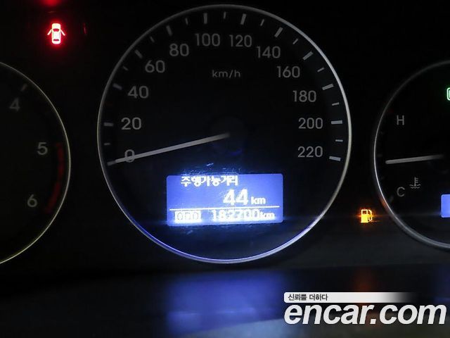 Hyundai Starex 2020 — photo 9