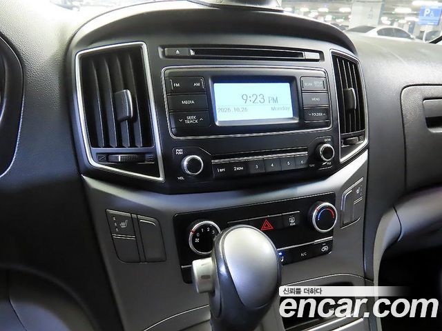 Hyundai Starex 2020 — photo 11