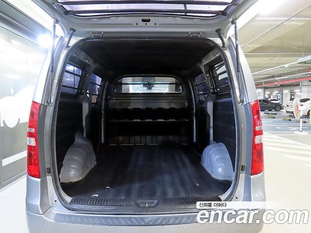 Hyundai Starex 2020 — photo 17