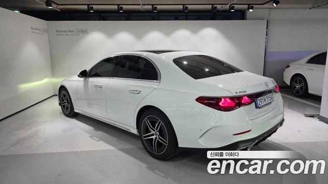 Mercedes-Benz E-Class 2026 — photo 3