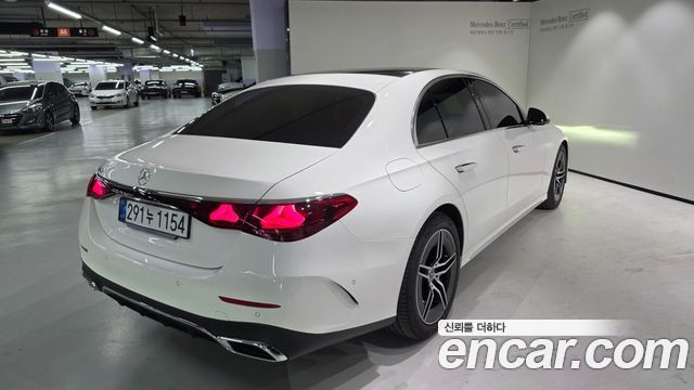 Mercedes-Benz E-Class 2026 — photo 4