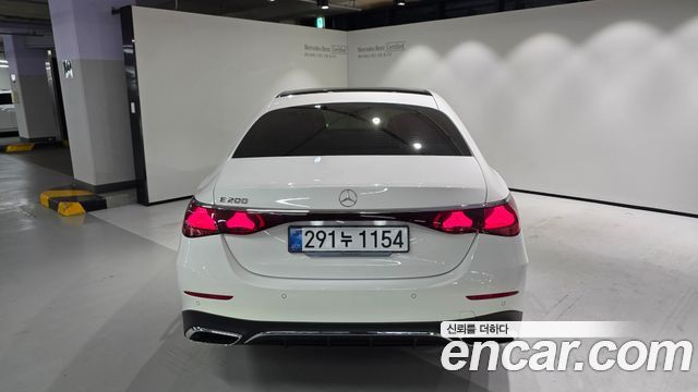 Mercedes-Benz E-Class 2026 — photo 7