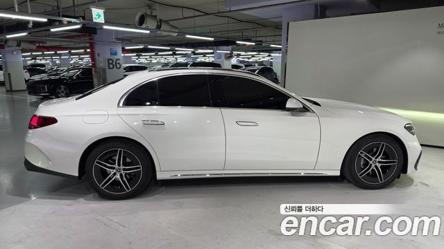 Mercedes-Benz E-Class 2026 — photo 8