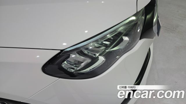 Mercedes-Benz E-Class 2026 — photo 11