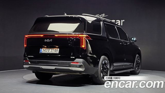 Kia Canival 2024 — photo 2
