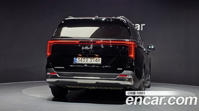 Kia Canival 2024 — photo 4