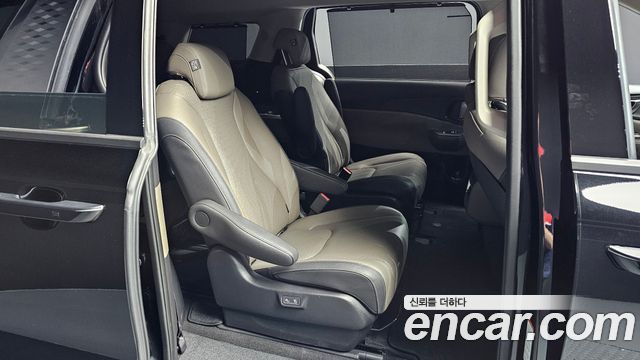 Kia Canival 2024 — photo 11