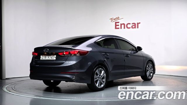 Hyundai AVANTE 2017 — photo 2