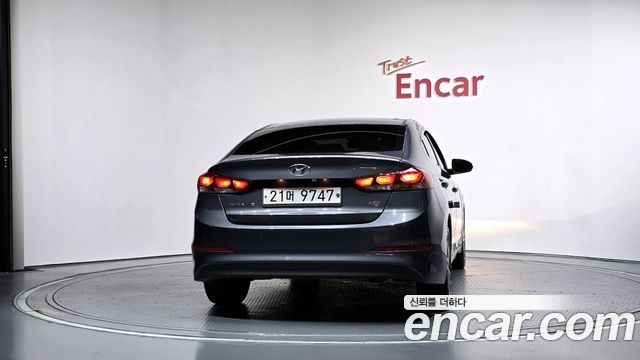 Hyundai AVANTE 2017 — photo 4