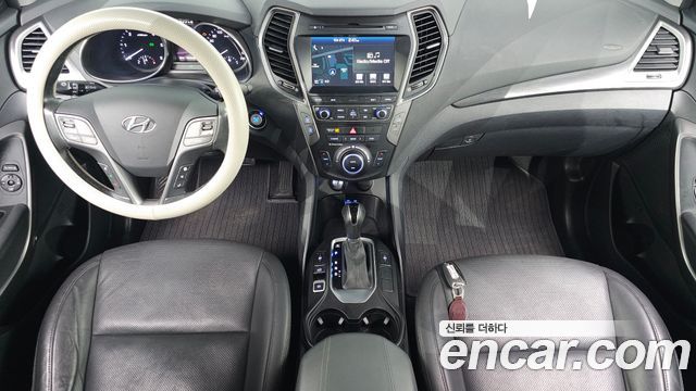 Hyundai Santafe 2017 — photo 10