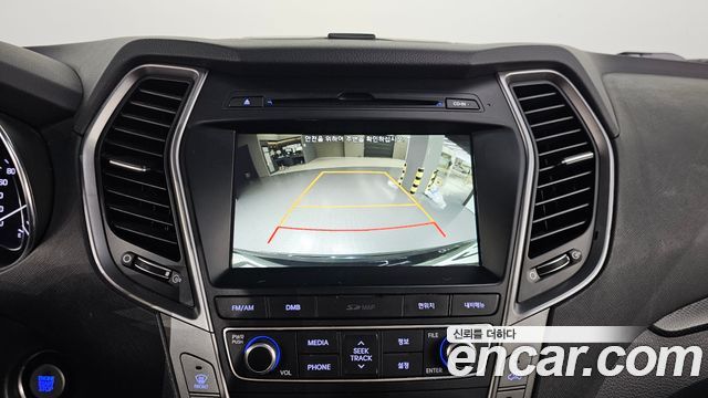 Hyundai Santafe 2017 — photo 21