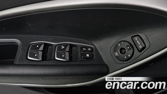 Hyundai Santafe 2017 — photo 23