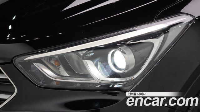Hyundai Santafe 2017 — photo 8