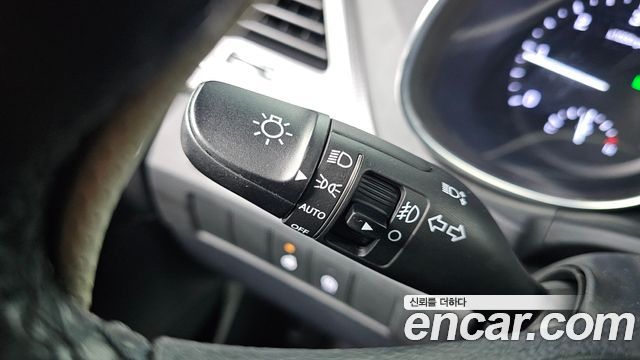 Hyundai Santafe 2017 — photo 27
