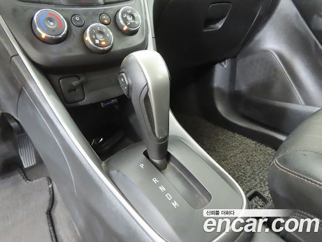 Chevrolet Korea Trax 2017 — photo 11