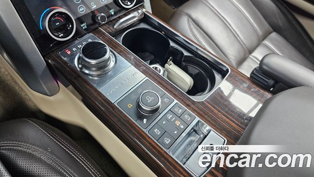 Land Rover Range Rover 2017 — photo 12