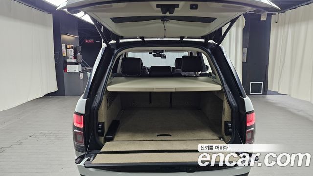 Land Rover Range Rover 2017 — photo 23