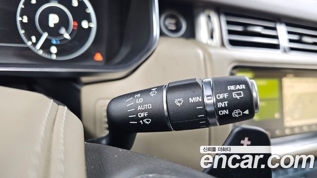 Land Rover Range Rover 2017 — photo 28