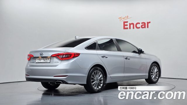 Hyundai Sonata 2015 — photo 2