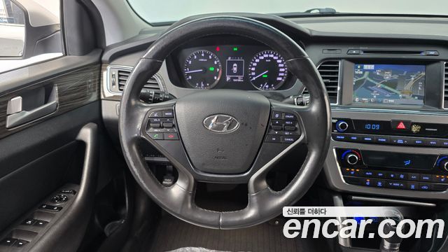 Hyundai Sonata 2015 — photo 19