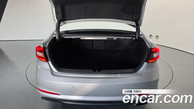 Hyundai Sonata 2015 — photo 24