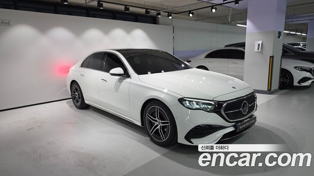 Mercedes-Benz E-Class 2026 — photo 2