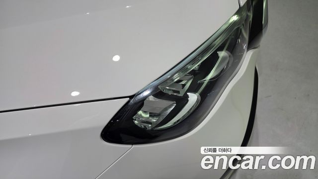 Mercedes-Benz E-Class 2026 — photo 11