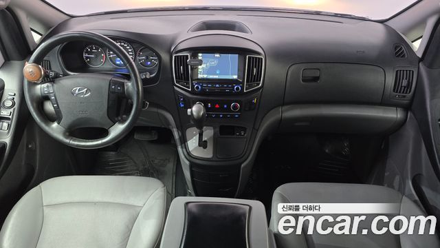 Hyundai Starex 2019 — photo 10