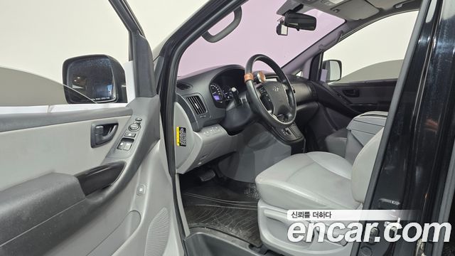 Hyundai Starex 2019 — photo 13