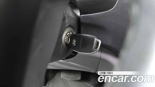 Hyundai Starex 2019 — photo 23