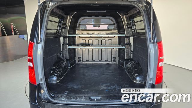Hyundai Starex 2019 — photo 26