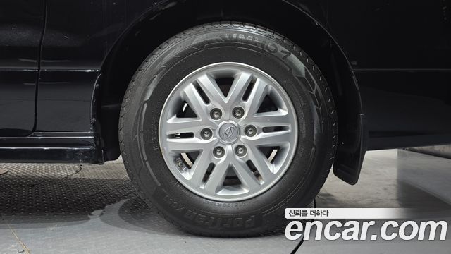 Hyundai Starex 2019 — photo 7
