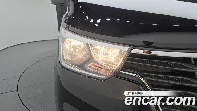 Hyundai Starex 2019 — photo 8