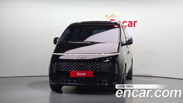Hyundai Staria 2022 — photo 3