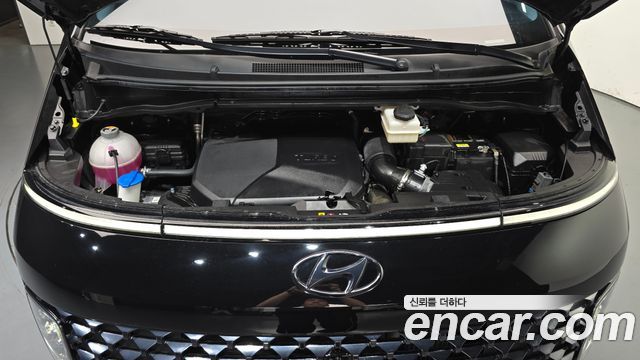 Hyundai Staria 2022 — photo 6