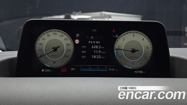 Hyundai Staria 2022 — photo 11