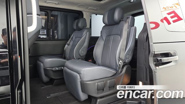 Hyundai Staria 2022 — photo 17