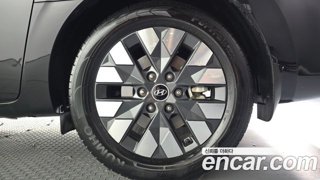 Hyundai Staria 2022 — photo 7