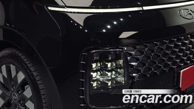Hyundai Staria 2022 — photo 8