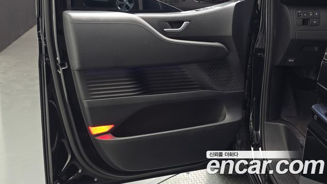Hyundai Staria 2022 — photo 14