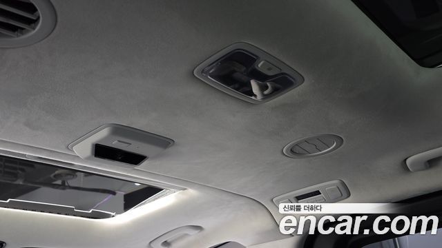 Hyundai Staria 2022 — photo 30