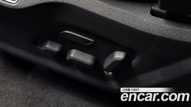 Hyundai Staria 2022 — photo 38