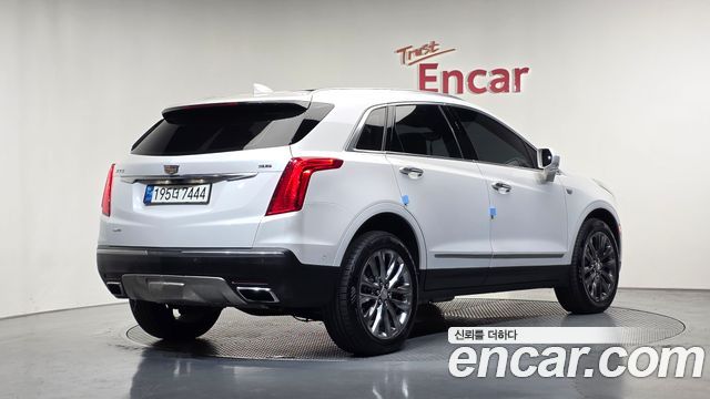 Cadillac XT5 2018 — photo 2
