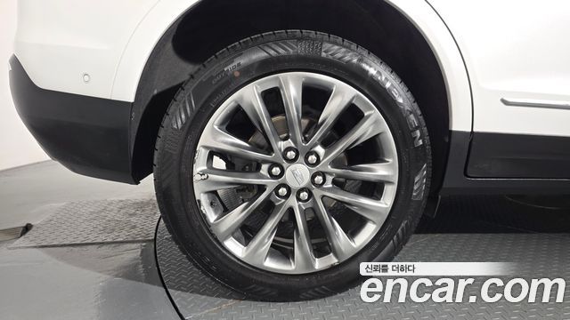 Cadillac XT5 2018 — photo 5