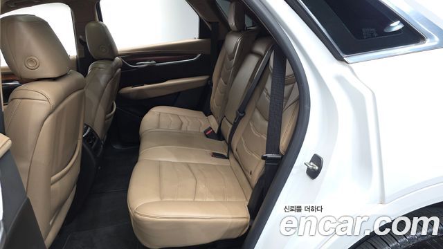 Cadillac XT5 2018 — photo 11