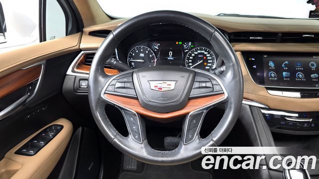 Cadillac XT5 2018 — photo 13