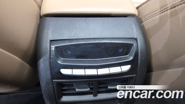 Cadillac XT5 2018 — photo 15