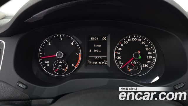 Volkswagen Jetta 2014 — photo 8